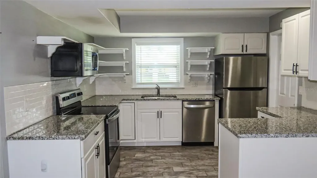 1727 Thames Street Clearwater FL 33755
