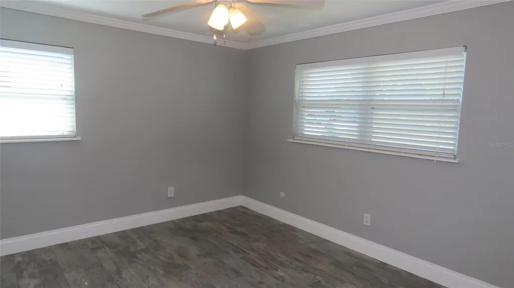 1727 Thames Street Clearwater FL 33755