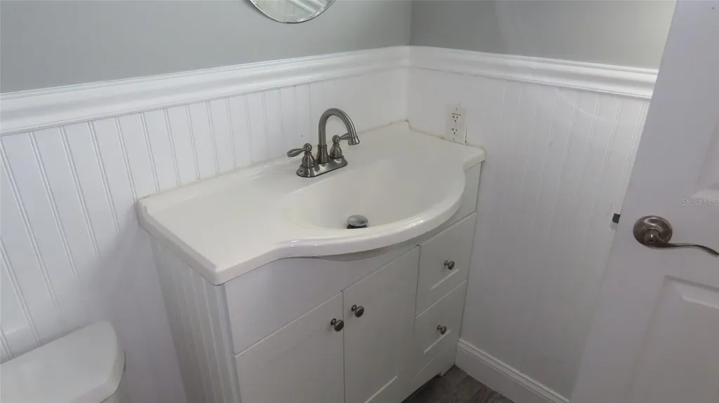 1727 Thames Street Clearwater FL 33755