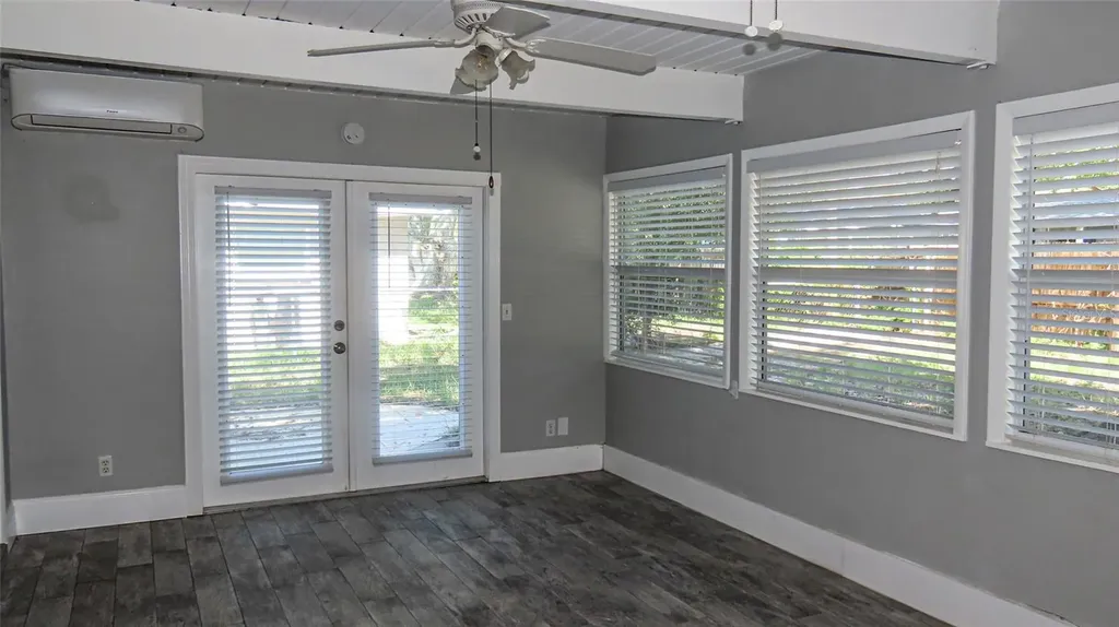 1727 Thames Street Clearwater FL 33755