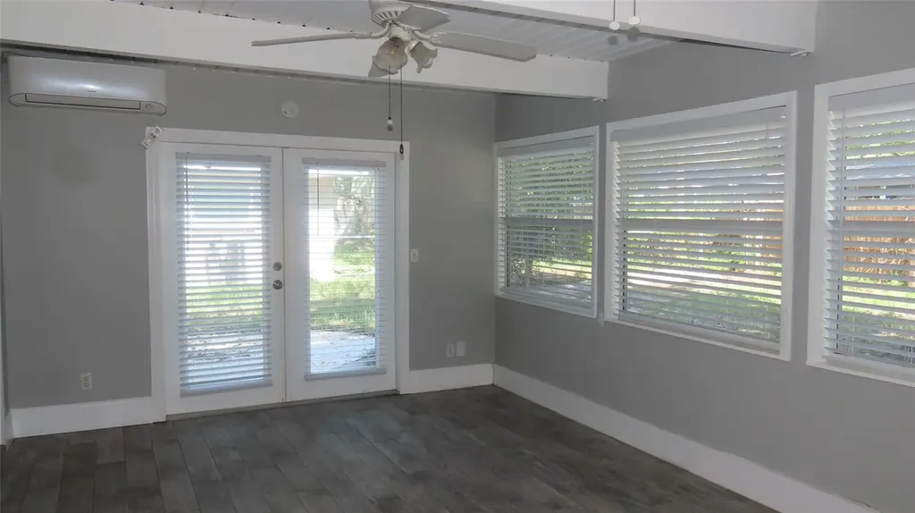 1727 Thames Street Clearwater FL 33755