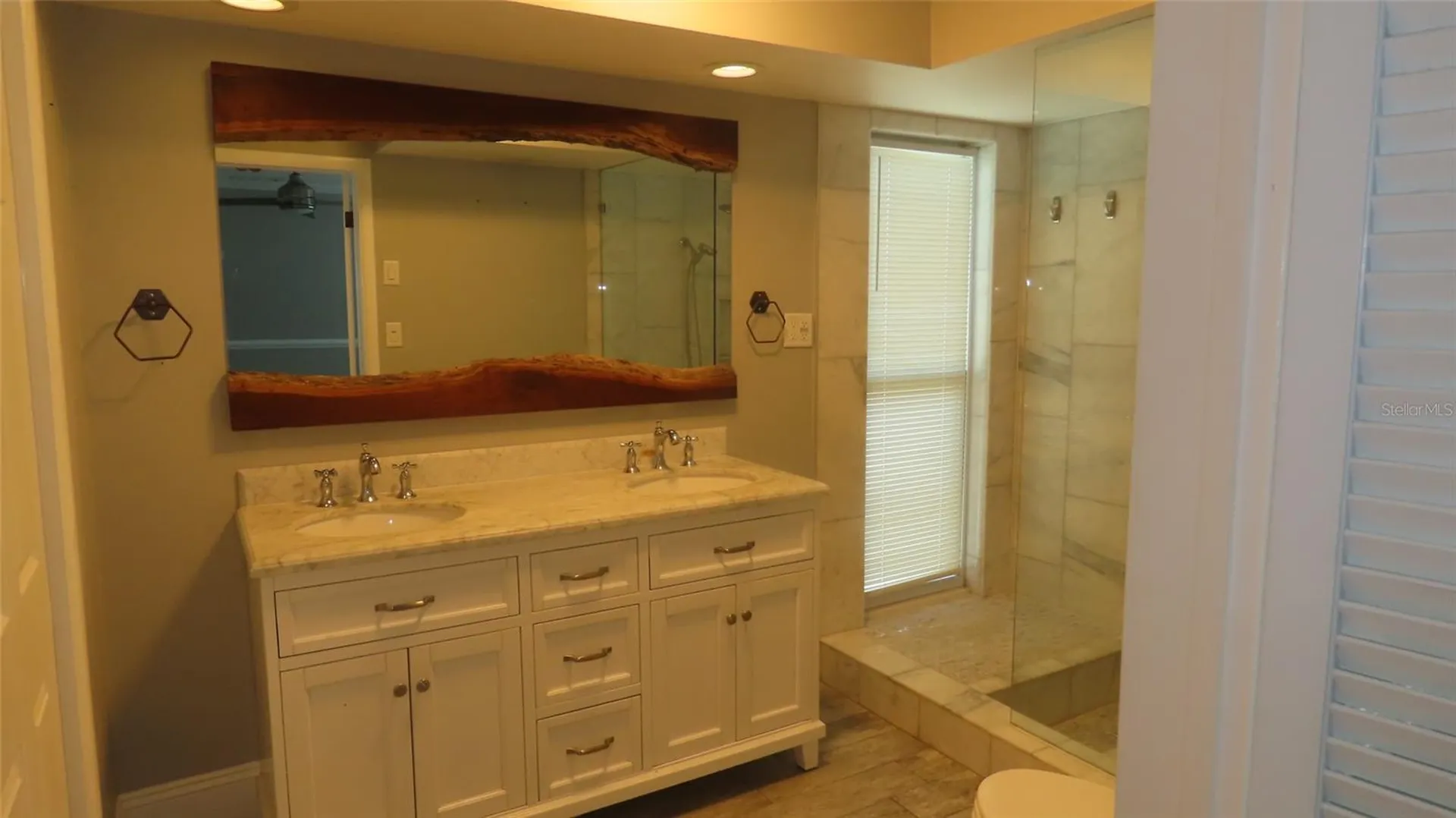 1727 Thames Street Clearwater FL 33755