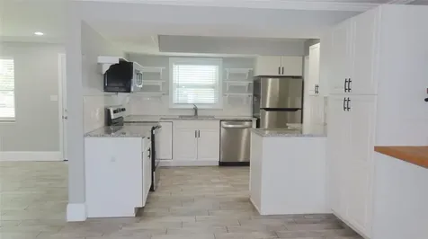 1727 Thames Street Clearwater FL 33755