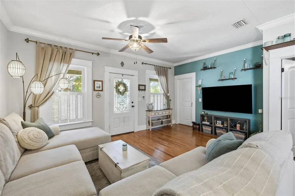 314 W Comanche Avenue Tampa FL 33604