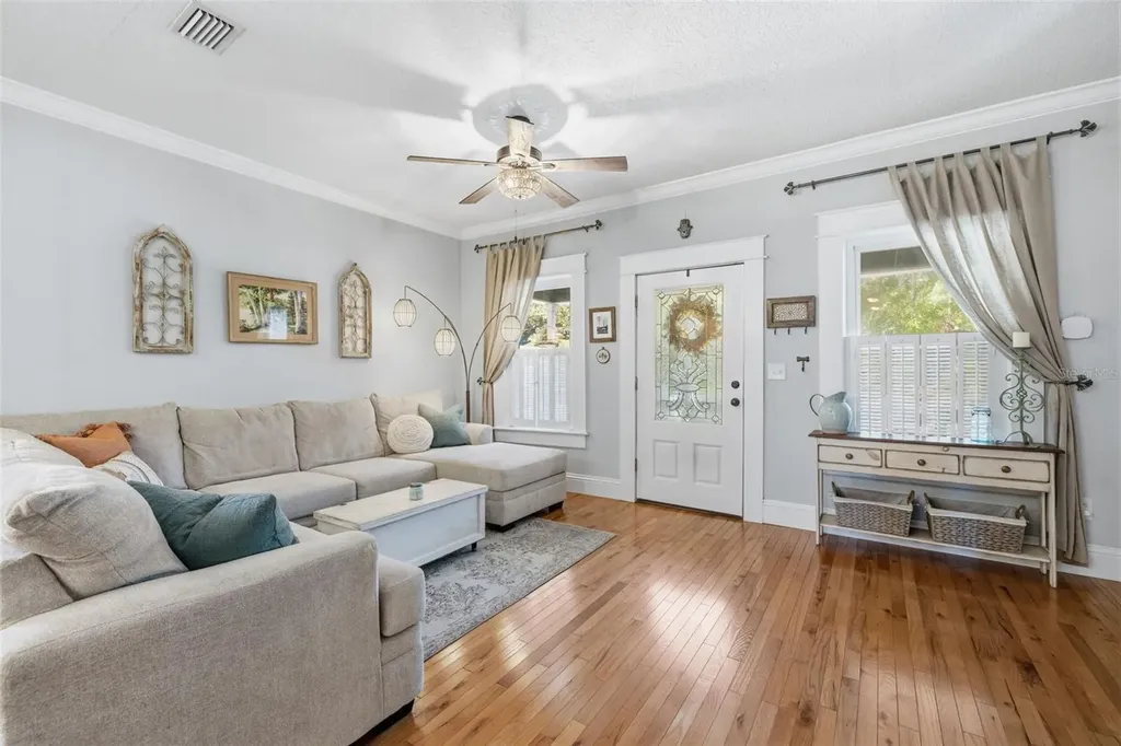 314 W Comanche Avenue Tampa FL 33604