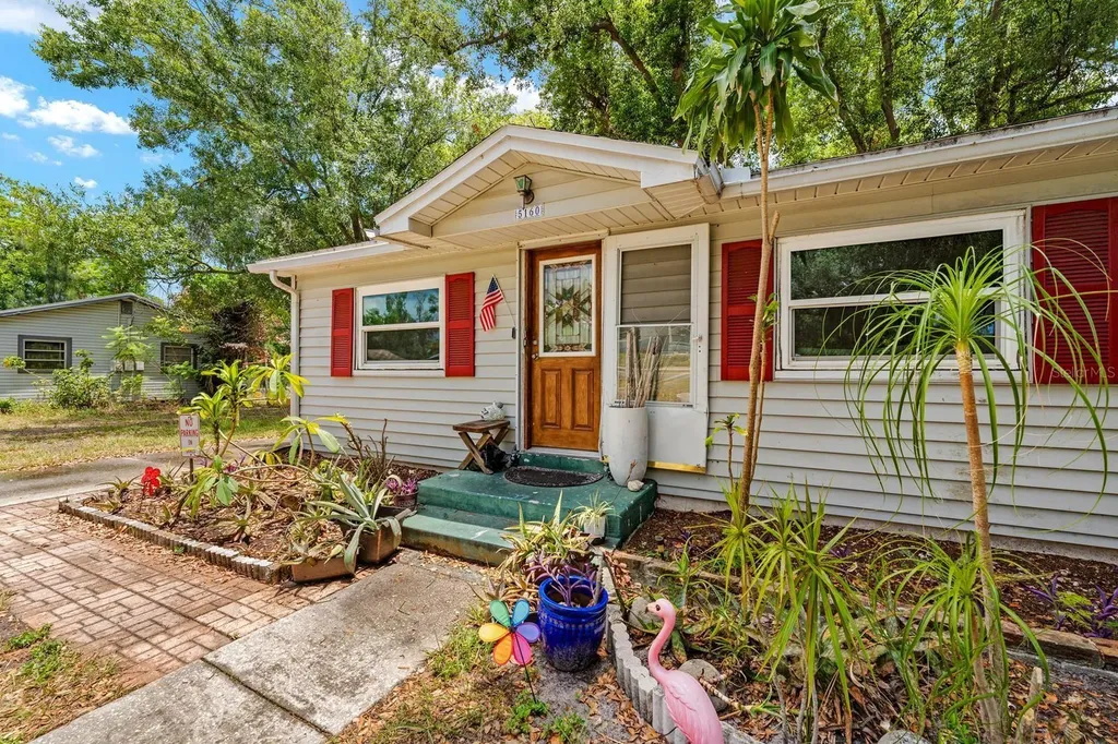 5160 45th Avenue N St Petersburg FL 33709