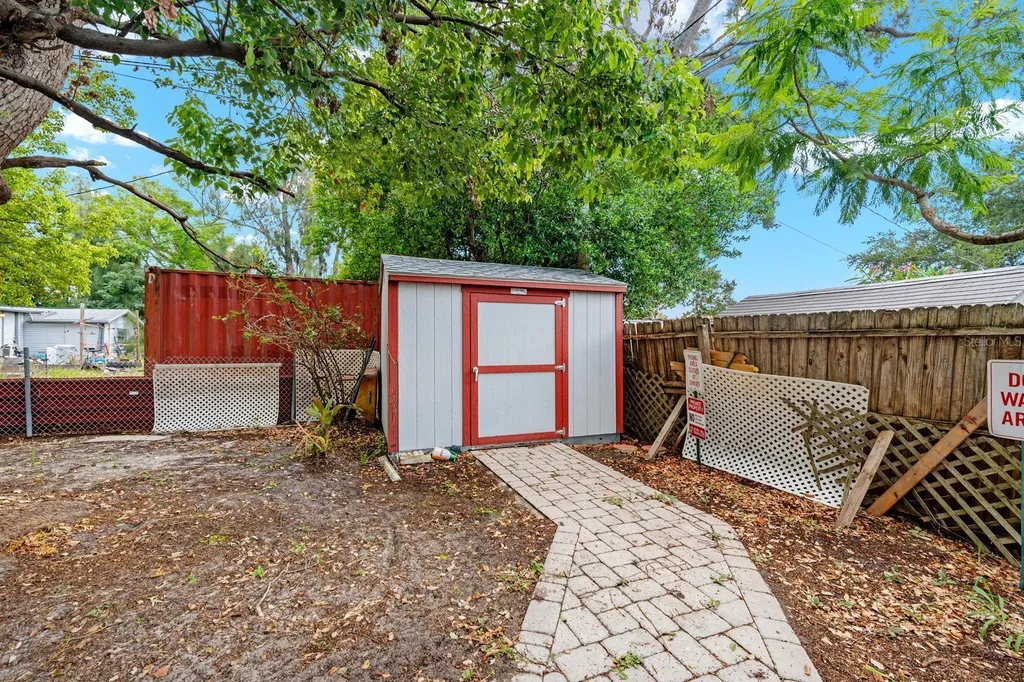 5160 45th Avenue N St Petersburg FL 33709