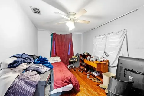 5160 45th Avenue N St Petersburg FL 33709