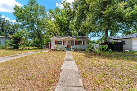 5160 45th Avenue N St Petersburg FL 33709
