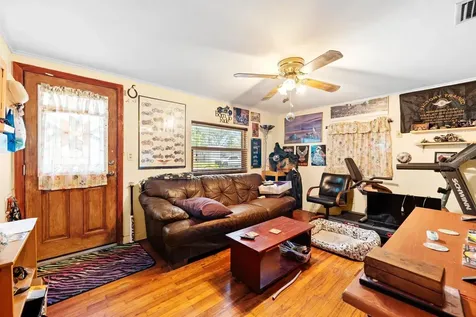 5160 45th Avenue N St Petersburg FL 33709