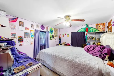 5160 45th Avenue N St Petersburg FL 33709