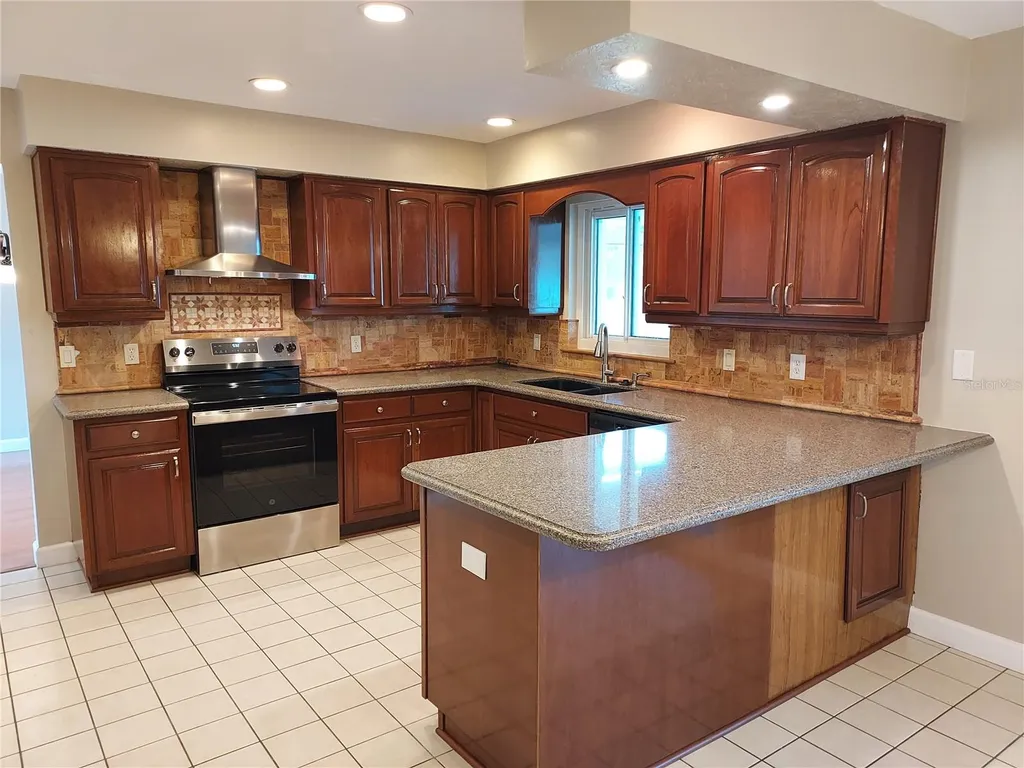 702 Hyssop Place Brandon FL 33510