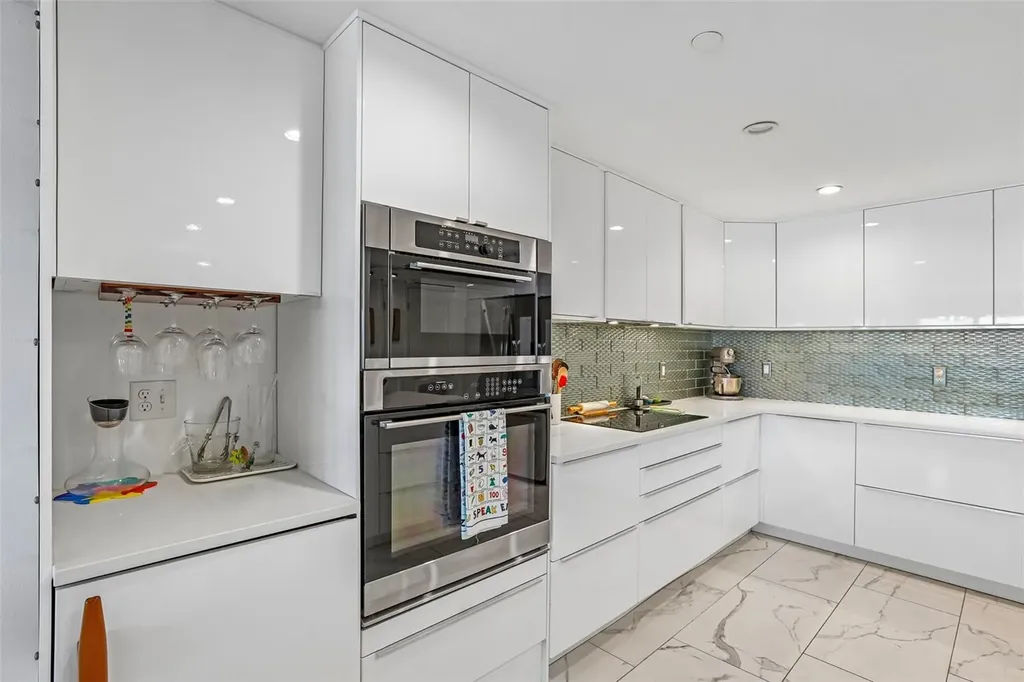 2 Adalia Avenue Tampa FL 33606
