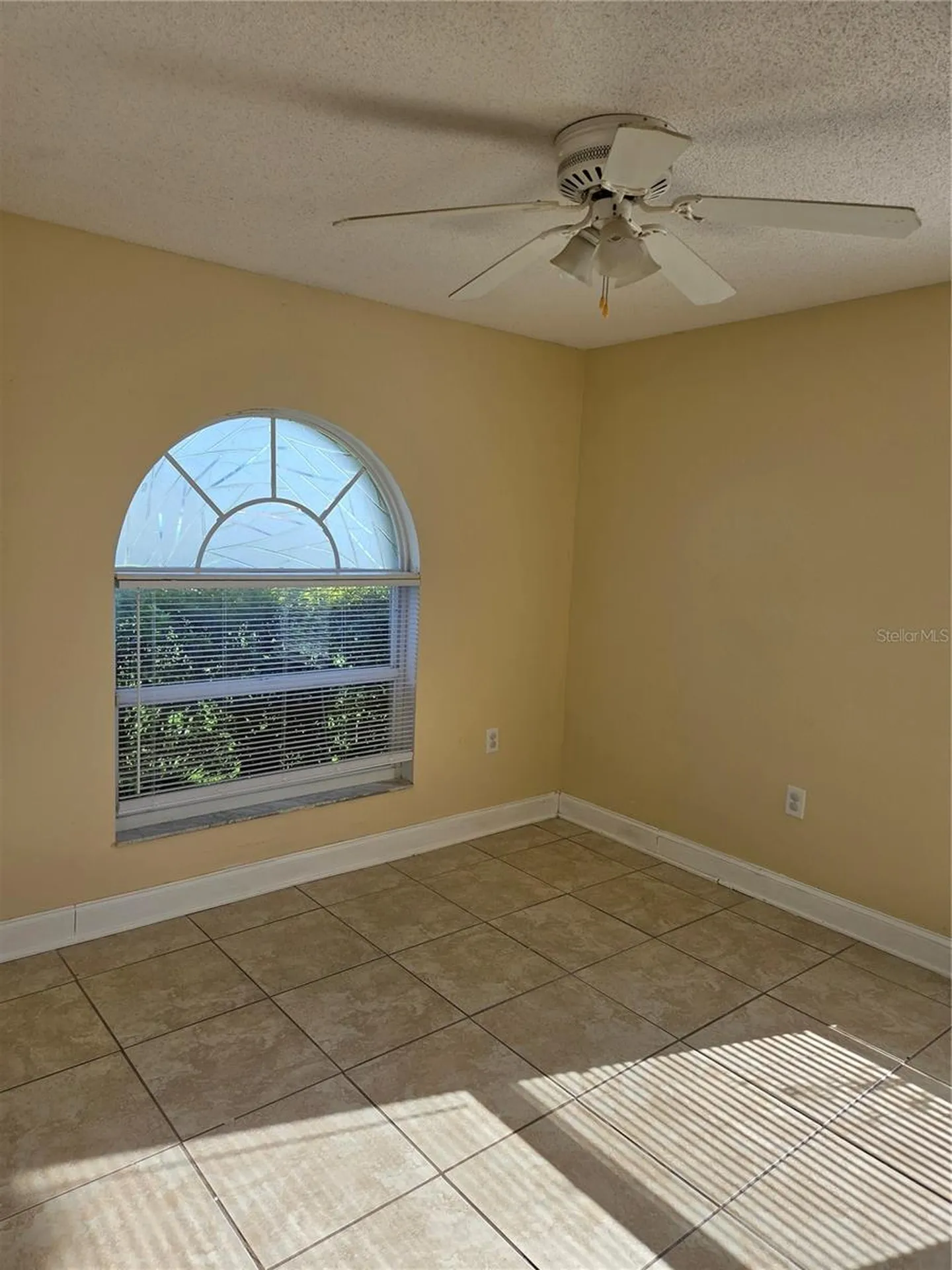 953 Louvre Court Kissimmee FL 34759