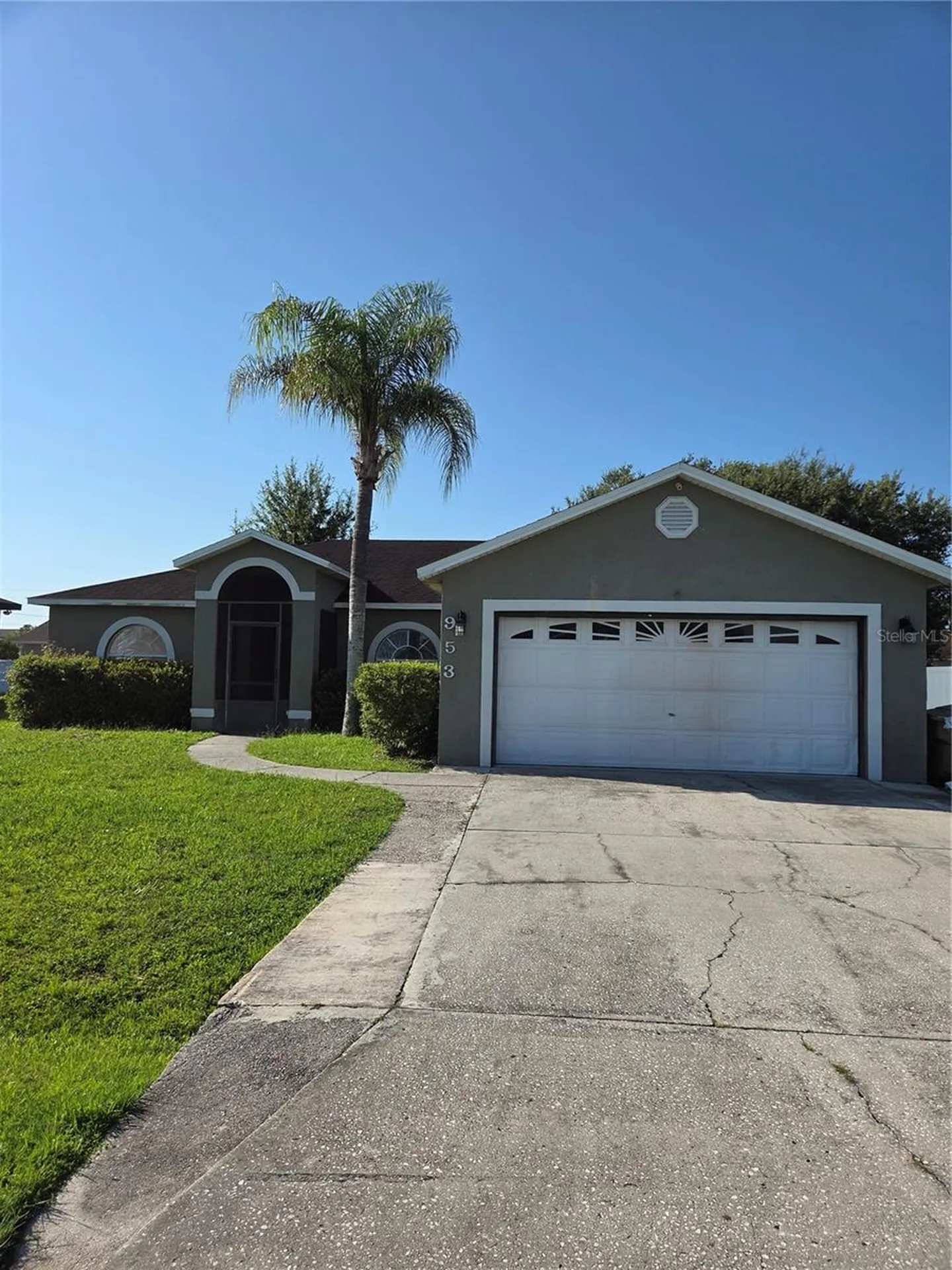 953 Louvre Court Kissimmee FL 34759