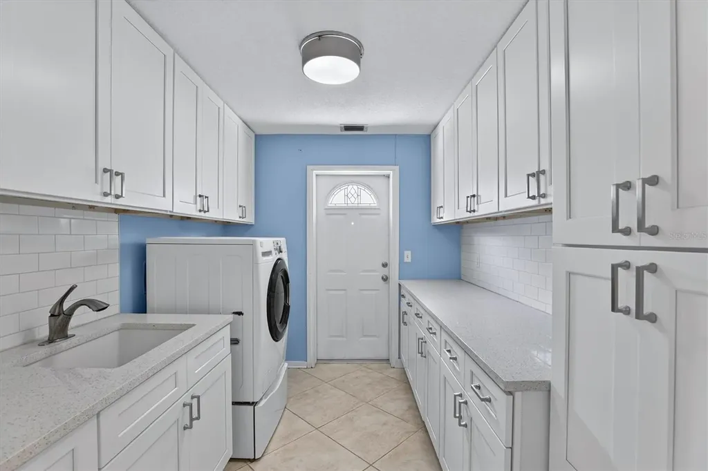 306 Oak Estates Drive Orlando FL 32806