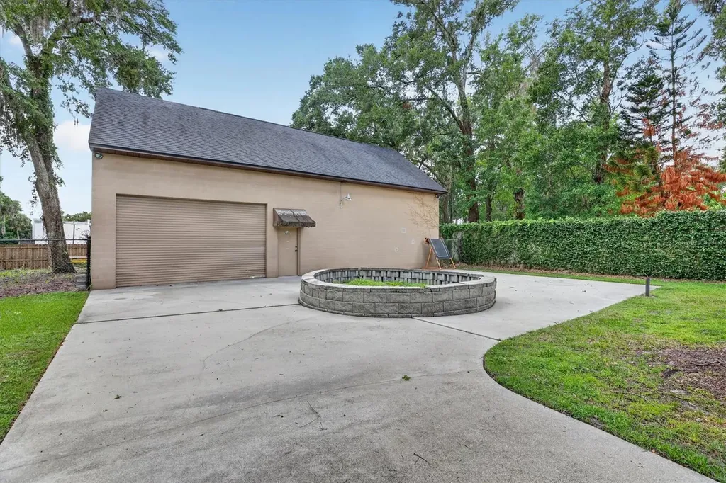 306 Oak Estates Drive Orlando FL 32806