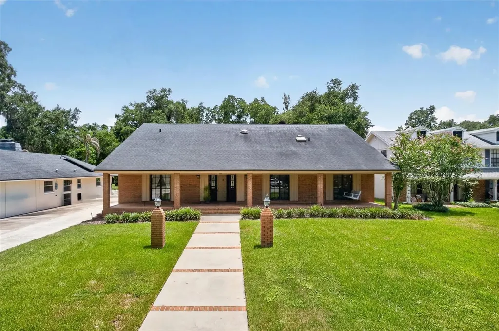 306 Oak Estates Drive Orlando FL 32806