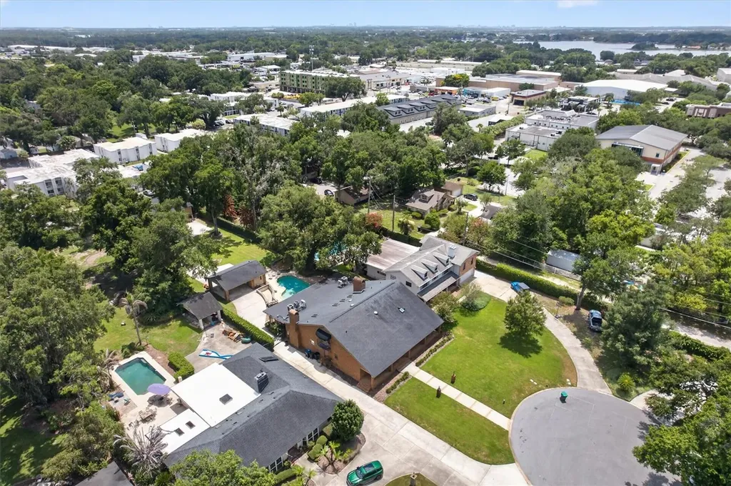 306 Oak Estates Drive Orlando FL 32806