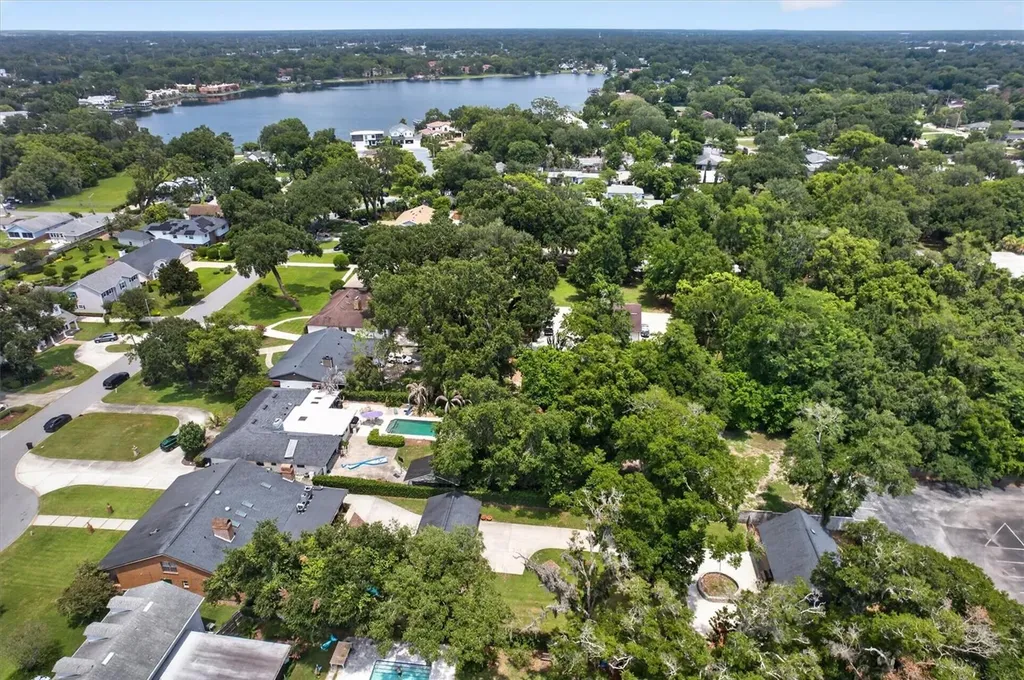 306 Oak Estates Drive Orlando FL 32806