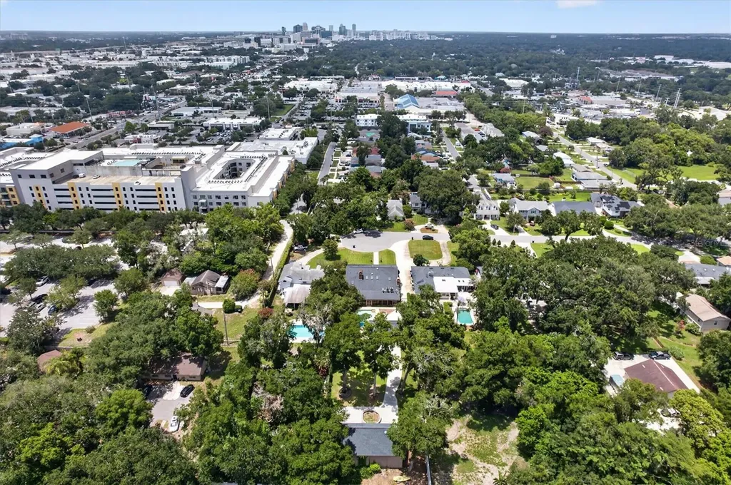 306 Oak Estates Drive Orlando FL 32806