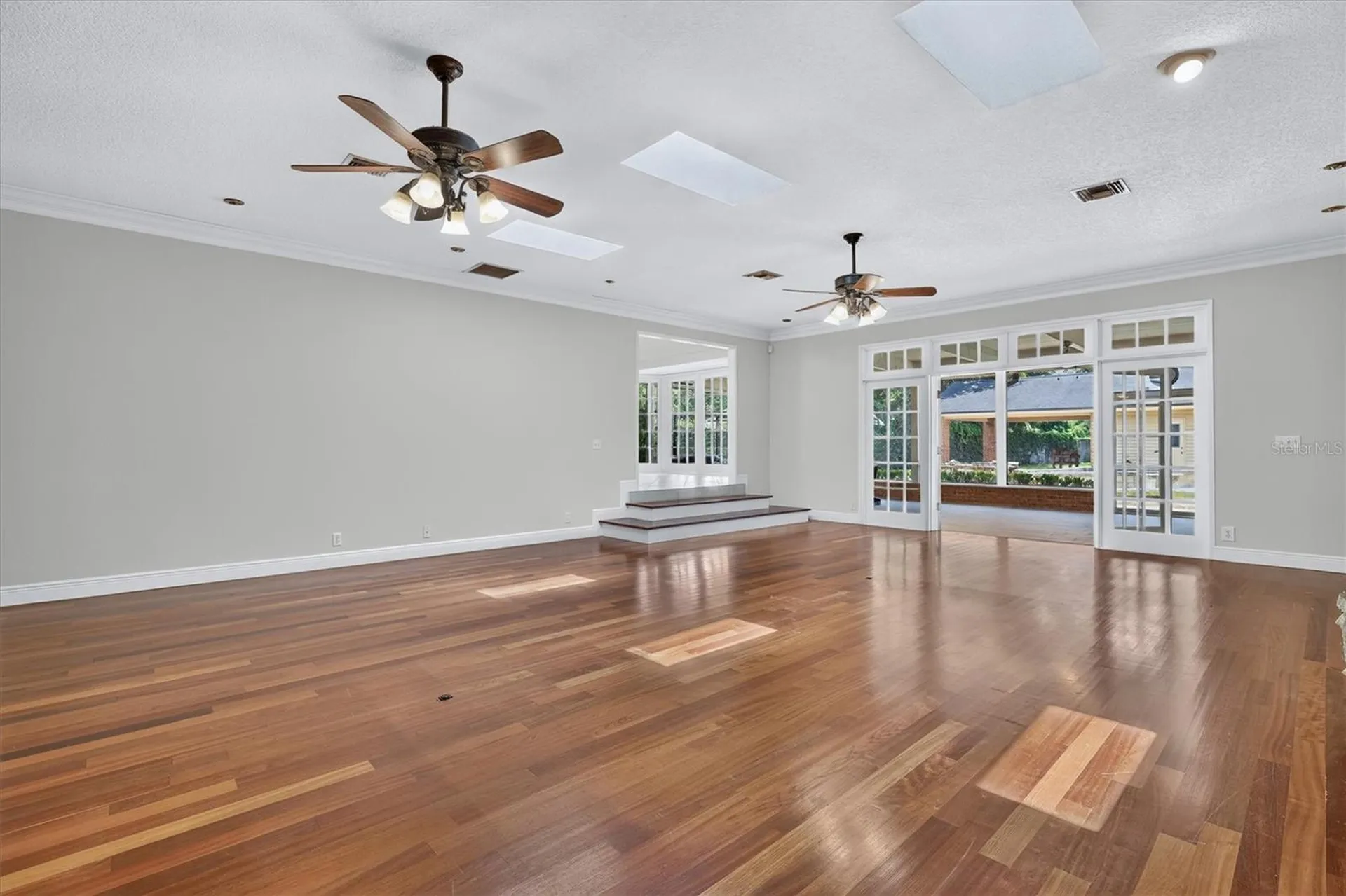 306 Oak Estates Drive Orlando FL 32806