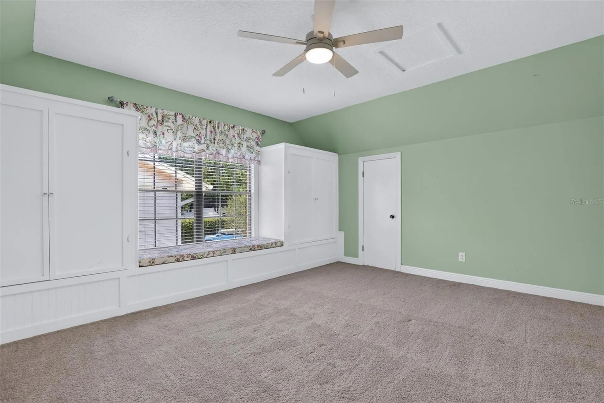 306 Oak Estates Drive Orlando FL 32806