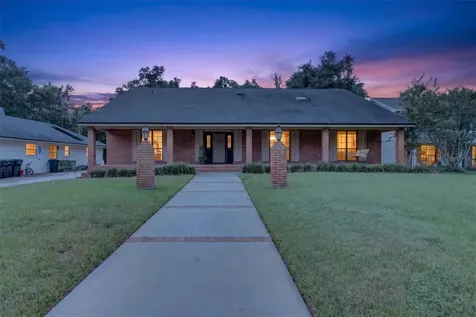 306 Oak Estates Drive Orlando FL 32806