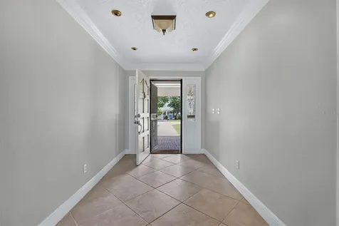 306 Oak Estates Drive Orlando FL 32806