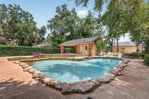 306 Oak Estates Drive Orlando FL 32806