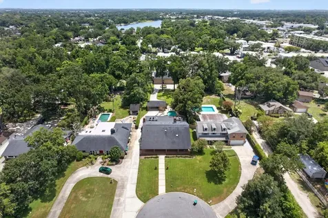 306 Oak Estates Drive Orlando FL 32806