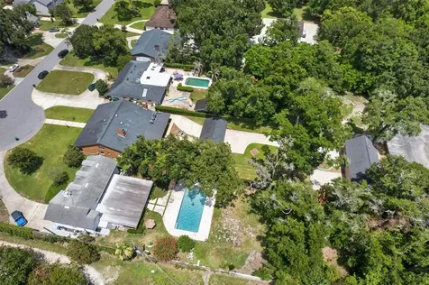 306 Oak Estates Drive Orlando FL 32806