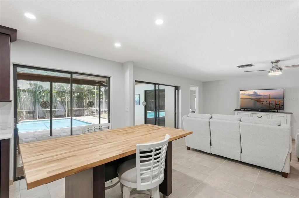 707 Knollwood Drive Largo FL 33770