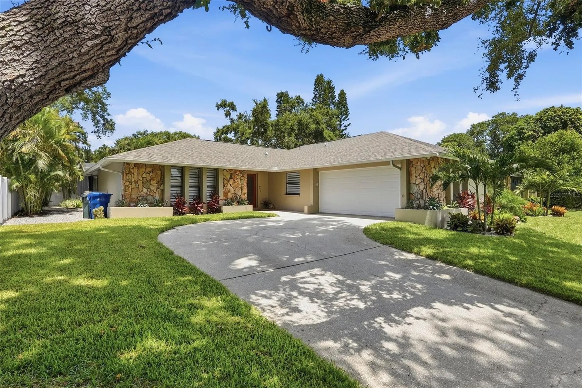 707 Knollwood Drive Largo FL 33770