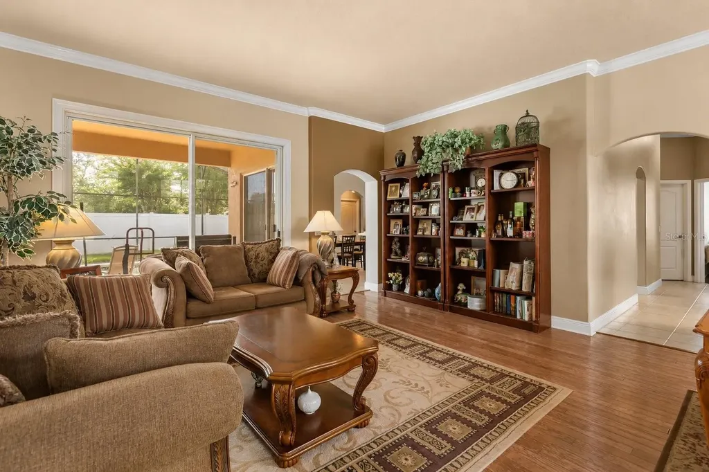 631 Waterland Court Orlando FL 32828
