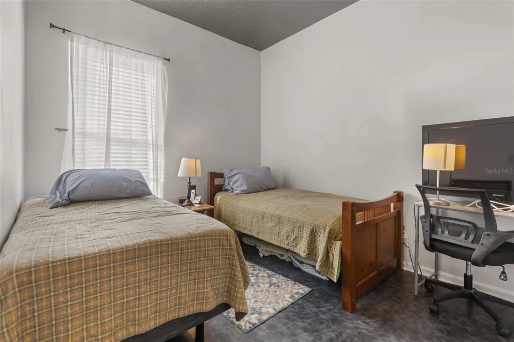 631 Waterland Court Orlando FL 32828