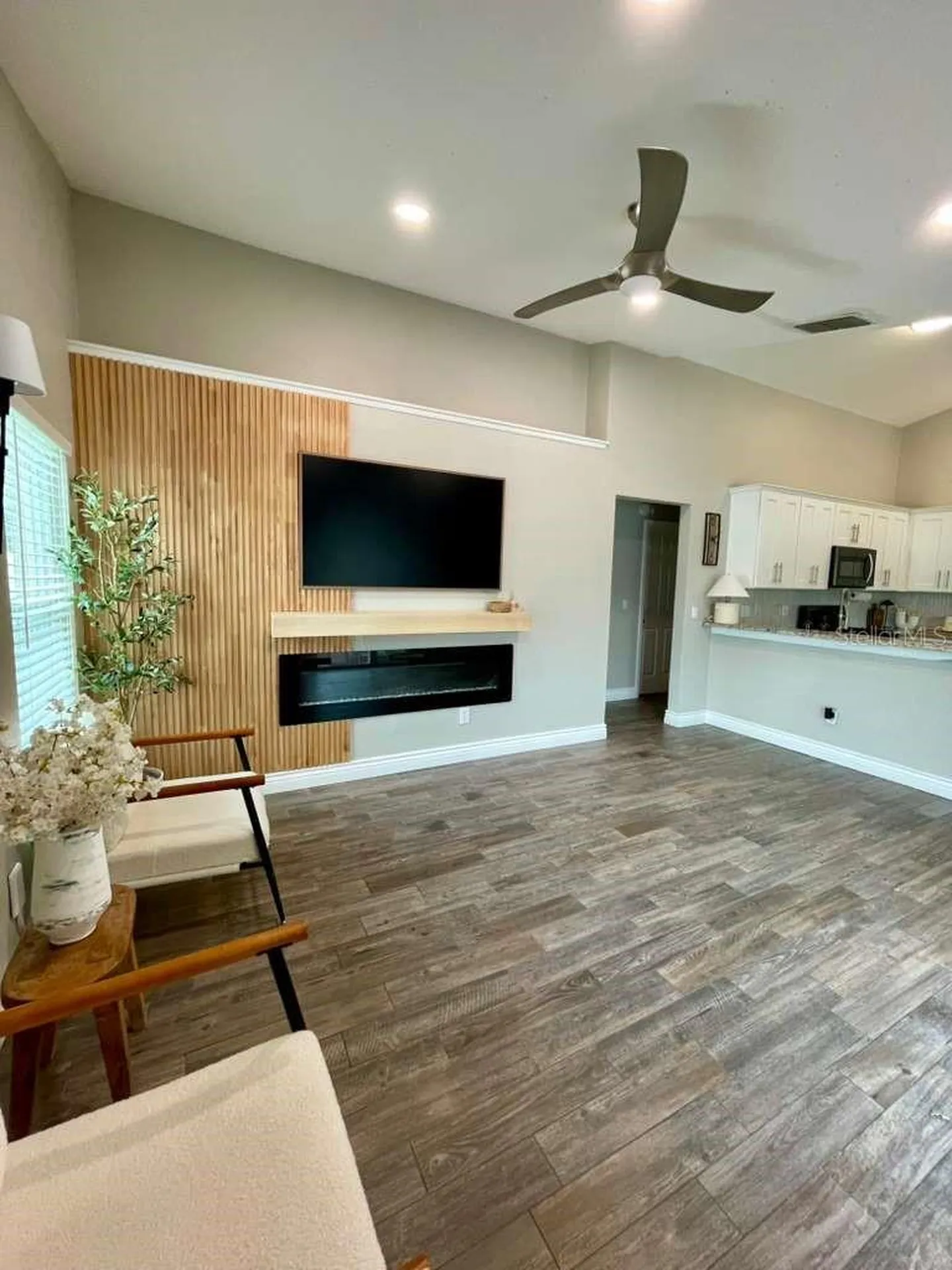 254 Loma Del Sol Drive Davenport FL 33896