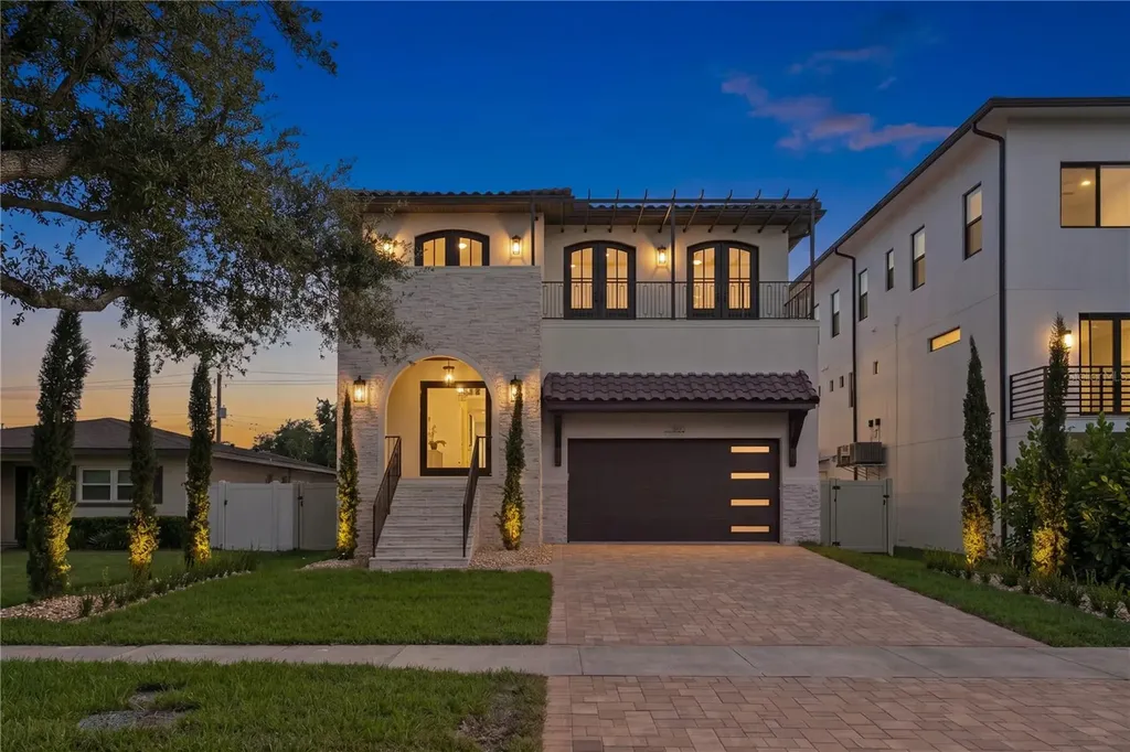 502 E Davis Boulevard Tampa FL 33606