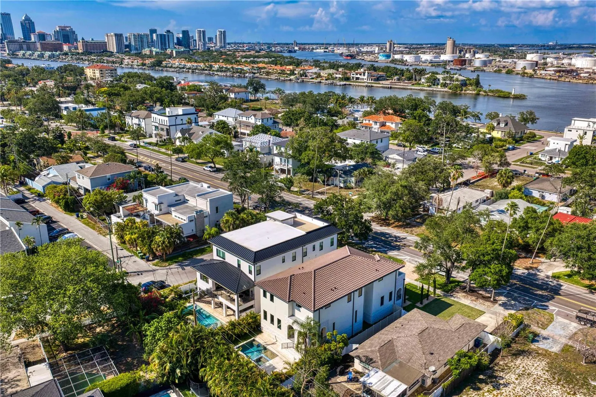 502 E Davis Boulevard Tampa FL 33606