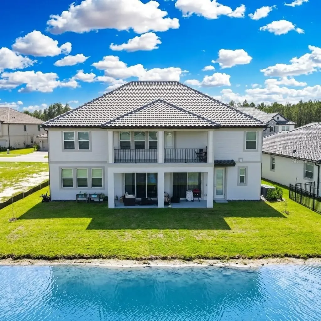 1952 Drummond Point Wesley Chapel FL 33543