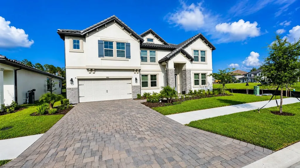 1952 Drummond Point Wesley Chapel FL 33543