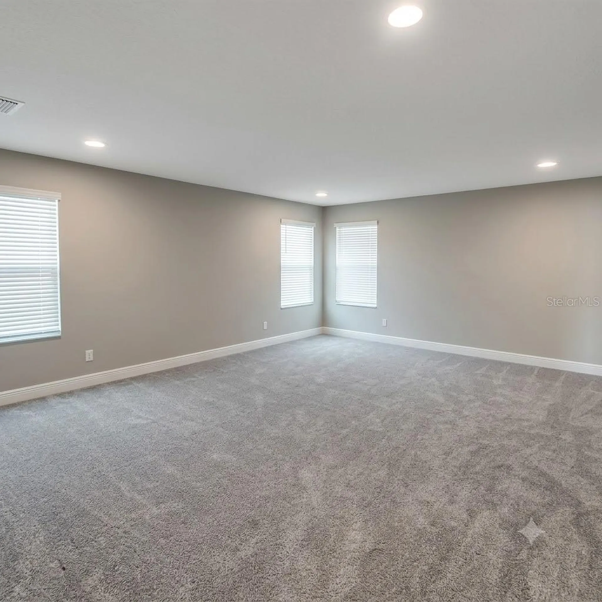 1952 Drummond Point Wesley Chapel FL 33543