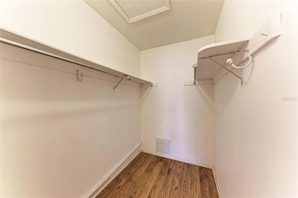 3983 Maceachen Boulevard Sarasota FL 34233