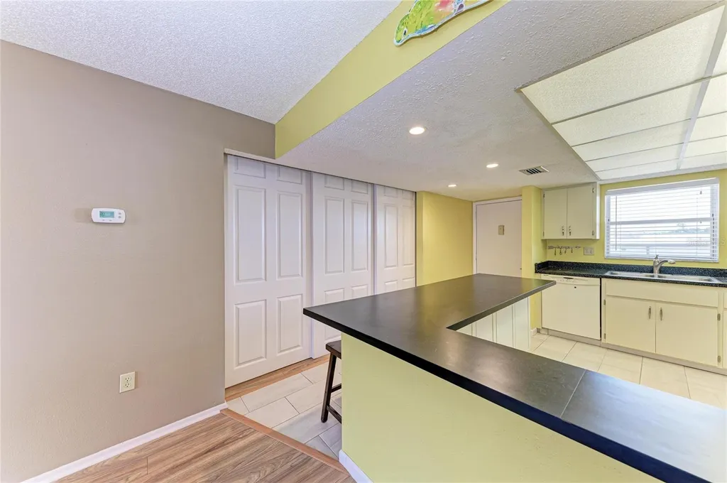 3983 Maceachen Boulevard Sarasota FL 34233