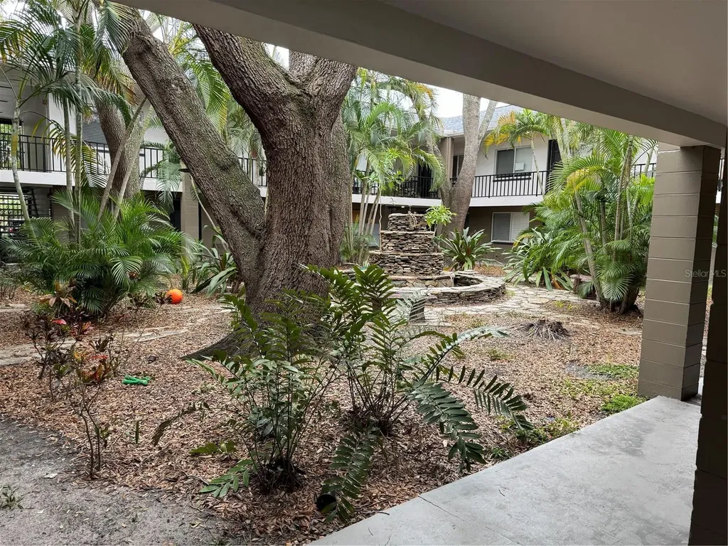 3914 W Neptune Street Tampa FL 33629