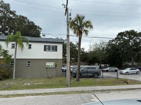 3914 W Neptune Street Tampa FL 33629