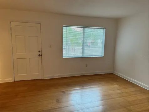 3914 W Neptune Street Tampa FL 33629
