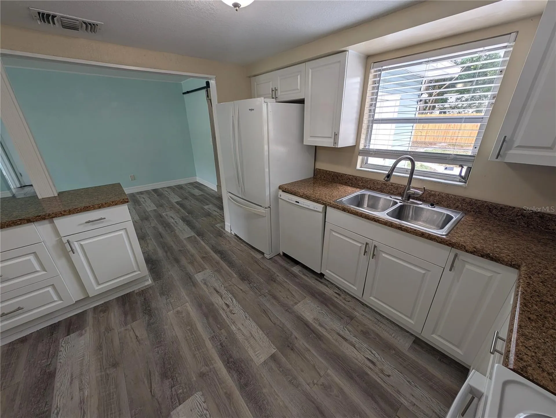 111 W Grapefruit Circle Clearwater FL 33759