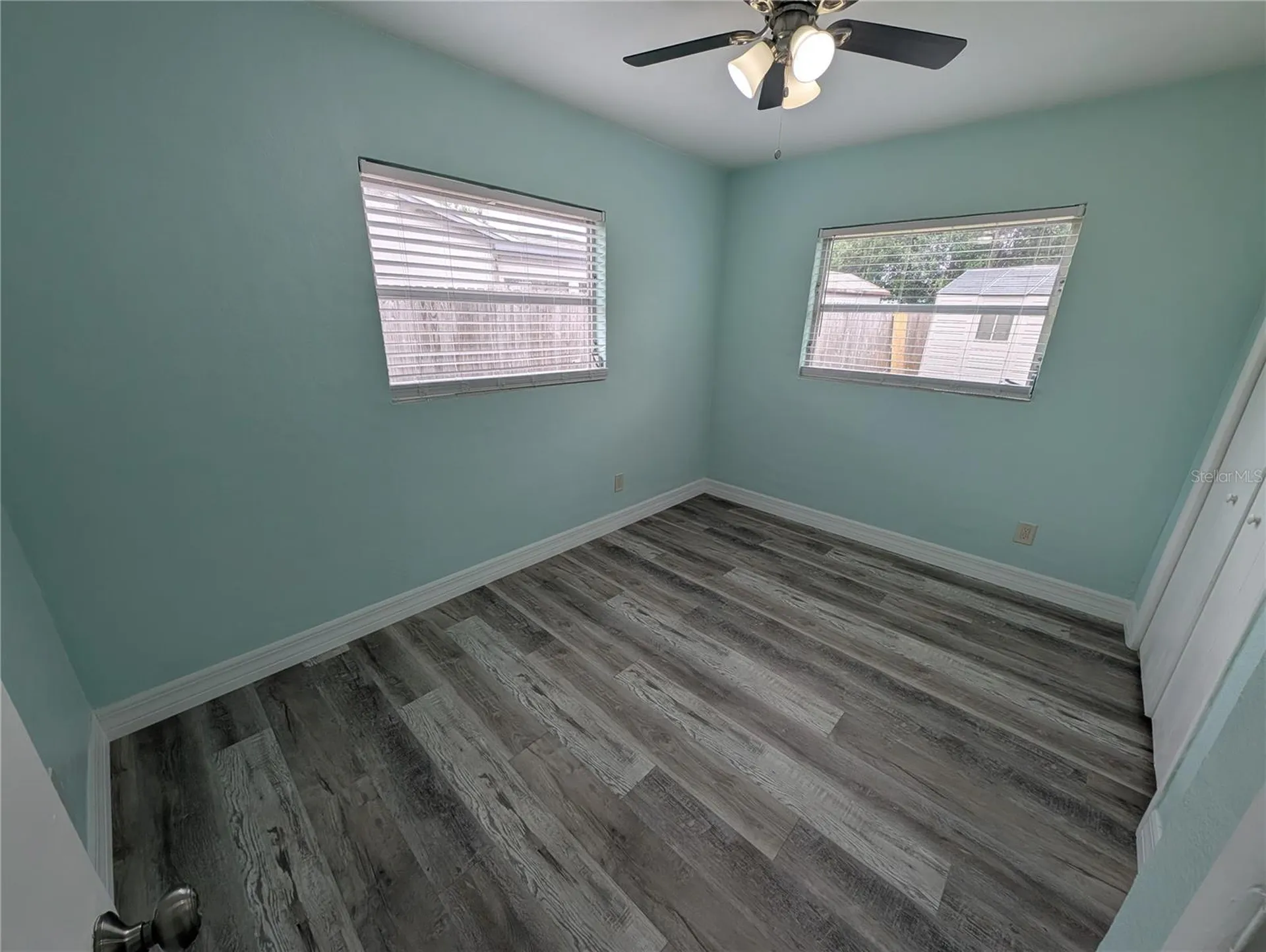 111 W Grapefruit Circle Clearwater FL 33759