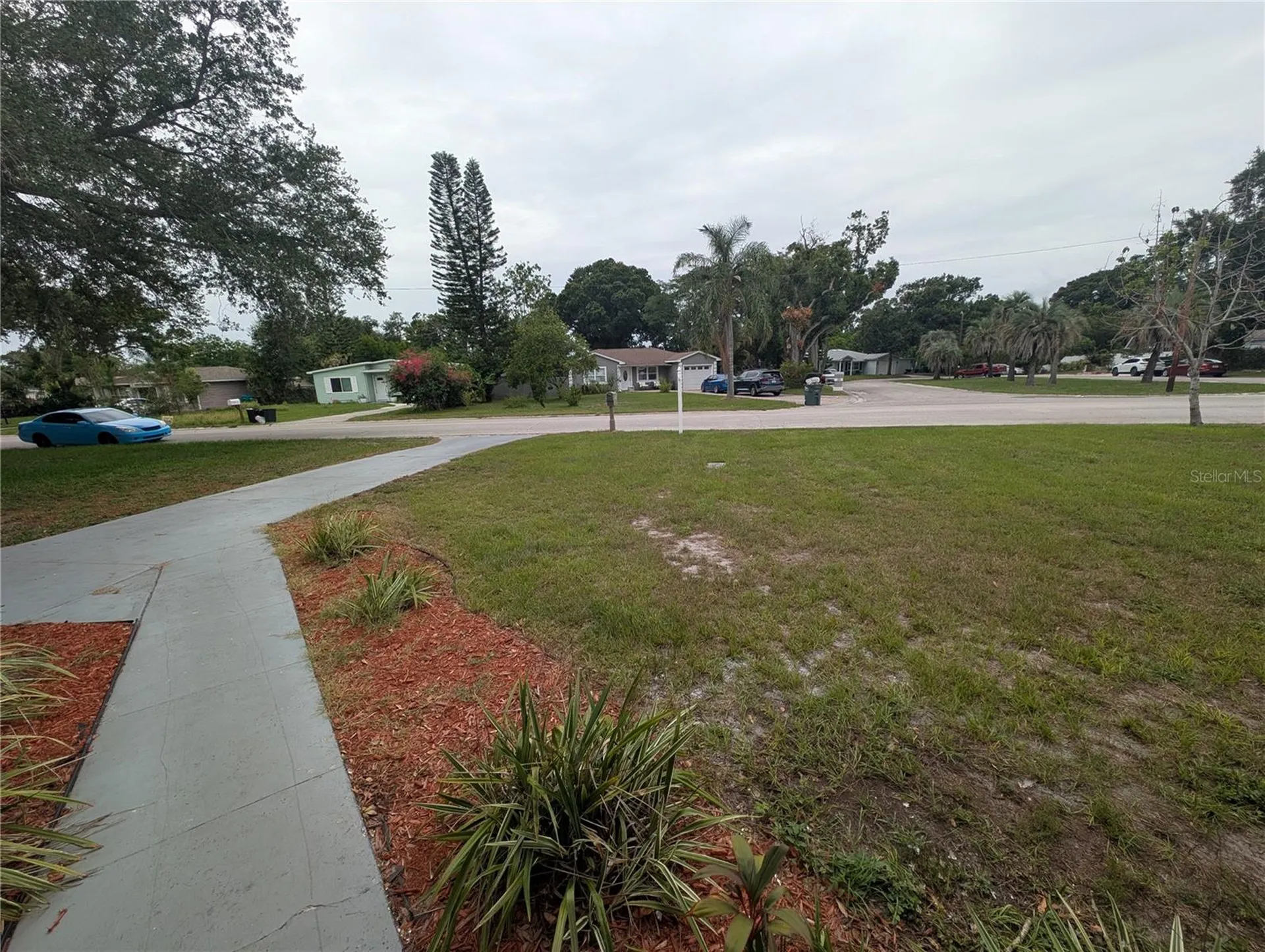111 W Grapefruit Circle Clearwater FL 33759
